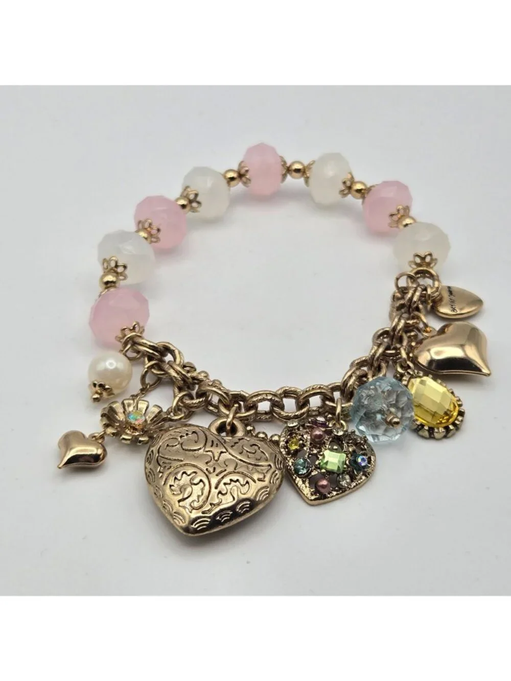 Betsy Johnson Gold Tone Charm Bracelet Pink White Beads Heart Pendants